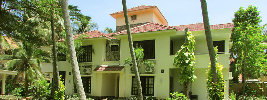 THE BEACH RESORT